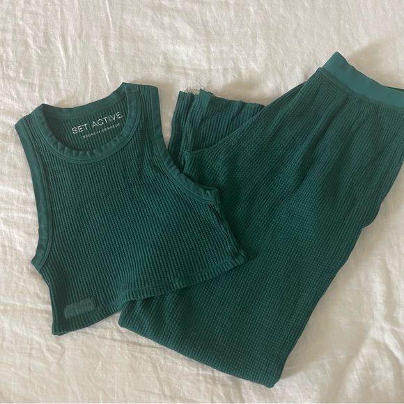 SET Active Pants - Set Active Waffle Knit Tank and Flare Pant Set in Mojito